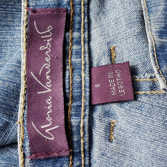 Gloria Vanderbilt Amanda Women's 8 Light Wash High-rise Stretch Straight Jeans - Picture 3 of 5